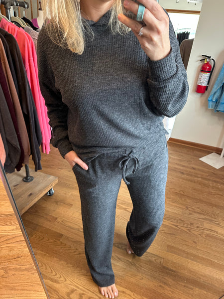 Black Ribbed Hooded Pullover