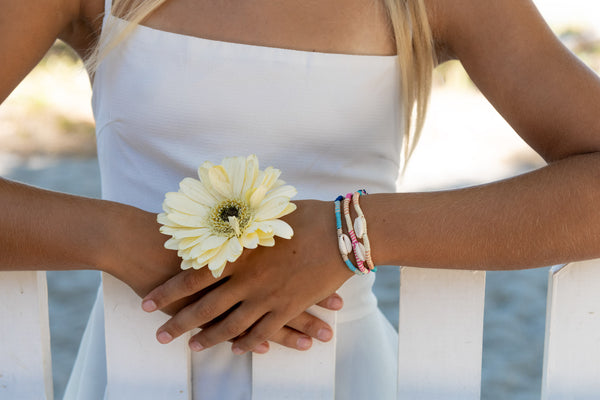 Beachcomber Shell Bracelet - More Colors!