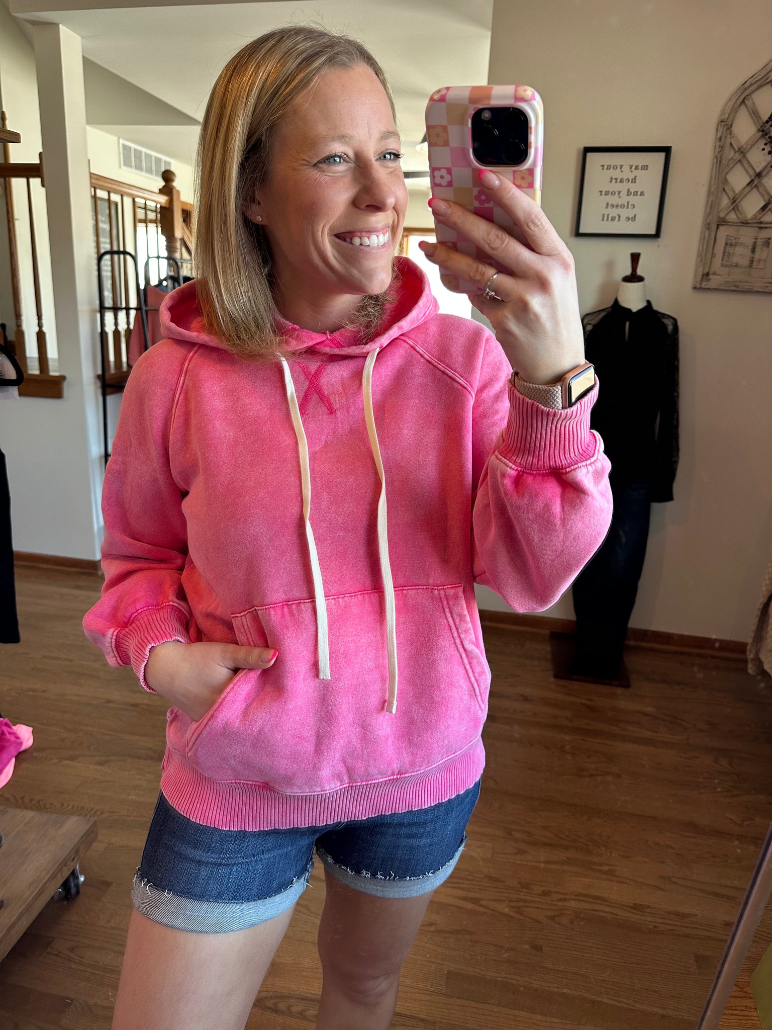 Mineral Wash Hoodie in Fuchsia