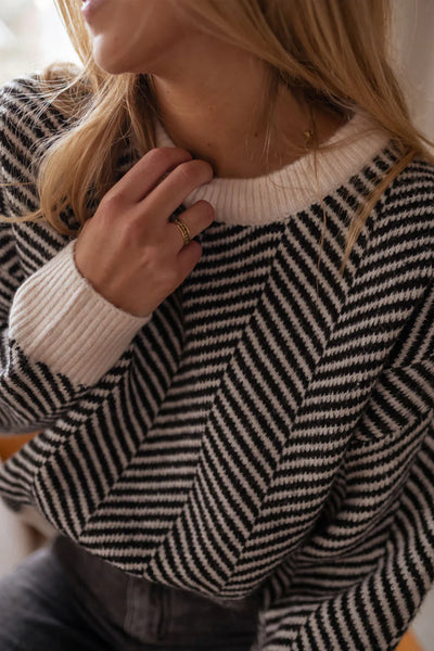 Black & Cream Pattern Sweater