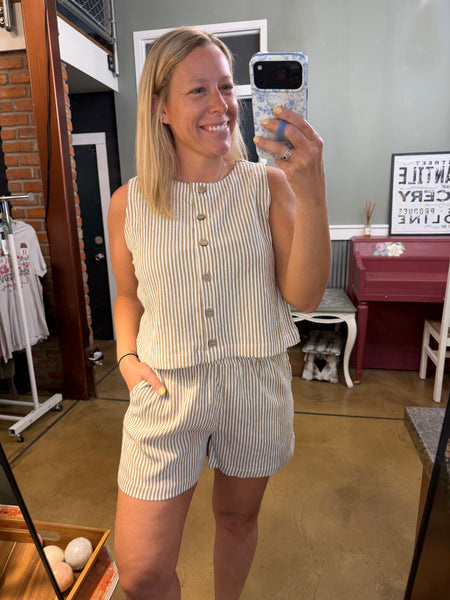 Mocha Stripe Elastic Waist Shorts