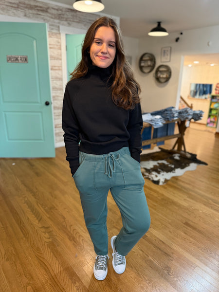 Silky Pine Essential Tapered Lounge Pants