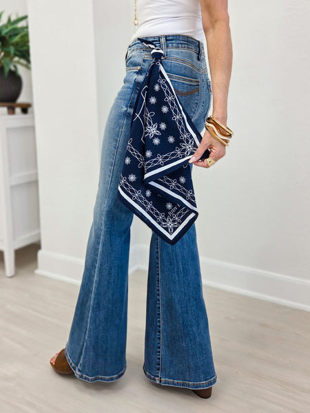 Judy Blue Mid-Rise Montana Flare Jeans