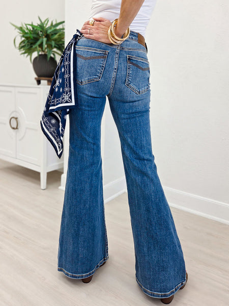 Judy Blue Mid-Rise Montana Flare Jeans