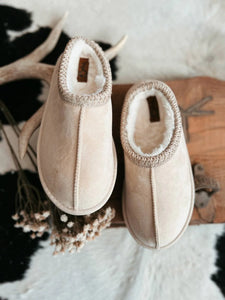 Very G Slippers in Cream
