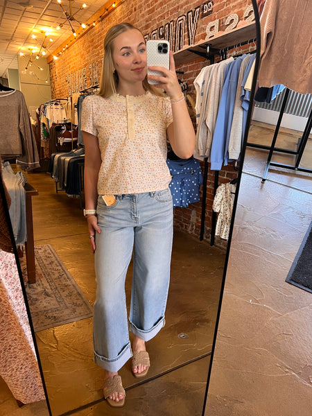 Ivory & Peach Floral Short Sleeve Knit Top