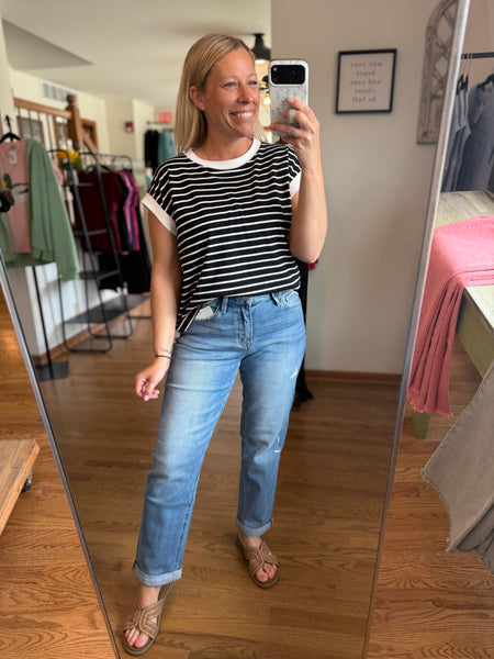 Lovervet High-Rise Cuffed Boyfriend Jeans