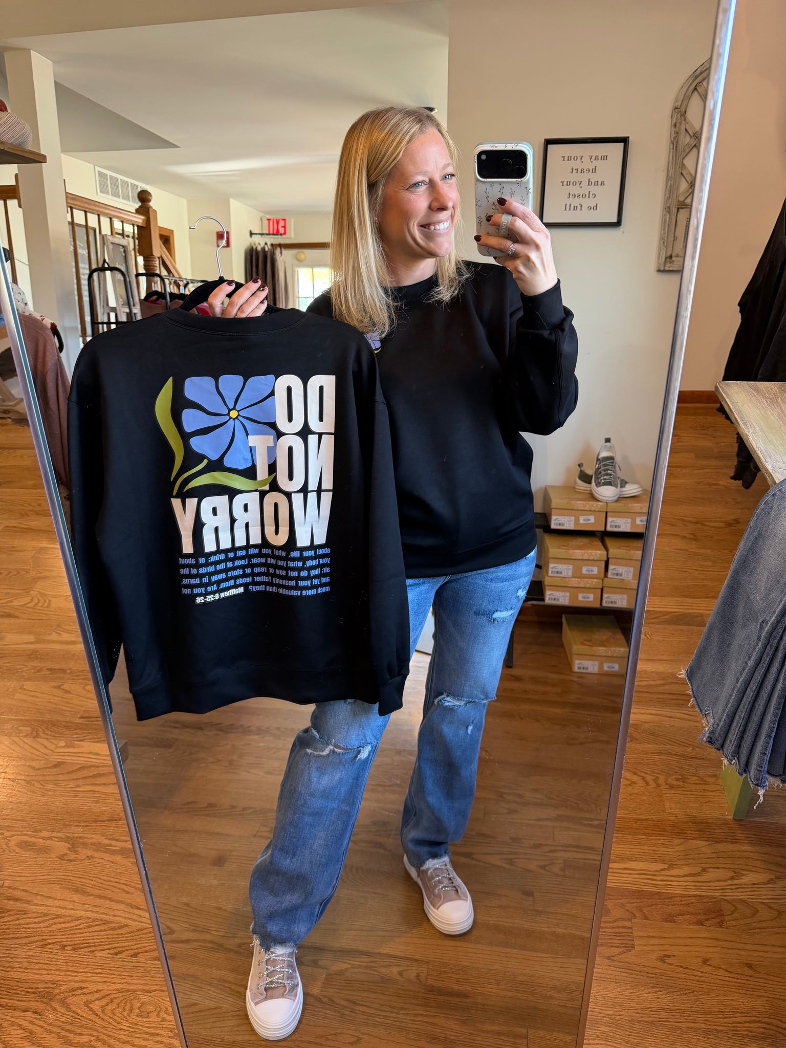 "Do Not Worry" Graphic Scuba Pullover