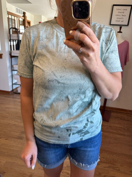 Color Blast Tee in Fern