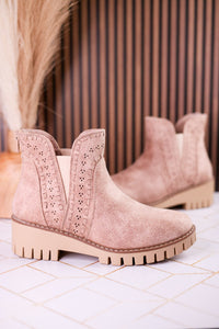 Very G Aryana Boots in Beige
