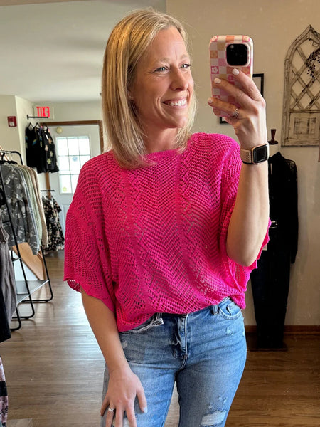 Fuchsia Open Knit Scallop Edge Short Sleeve Top