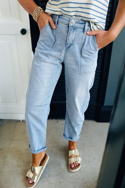 High-Rise Barrel Relaxed Patch Pocket Jeans
