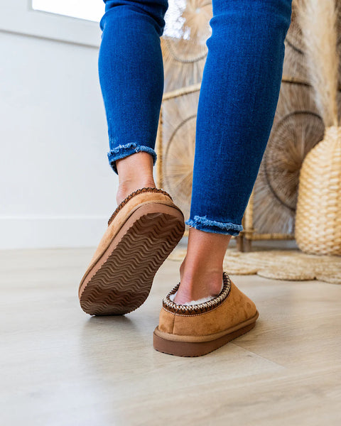 Very G Slippers in Tan