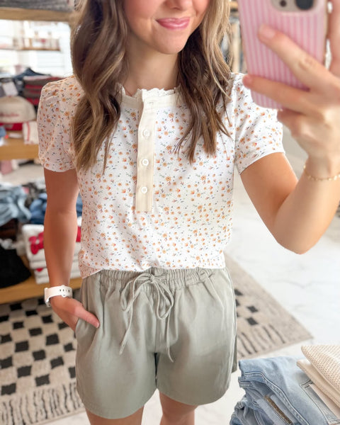 Ivory & Peach Floral Short Sleeve Knit Top