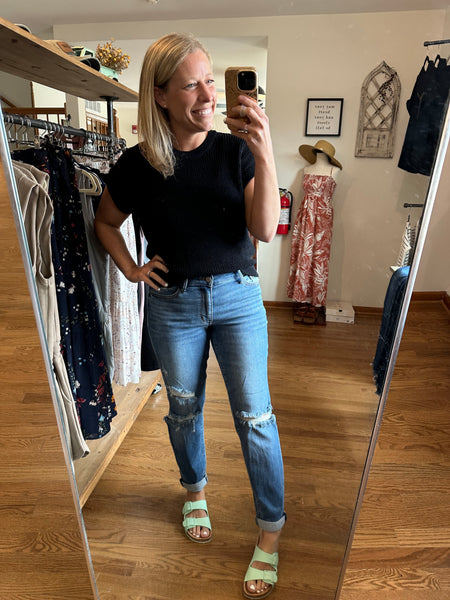 Judy Blue Mid-Rise Distressed Boyfriend Jeans