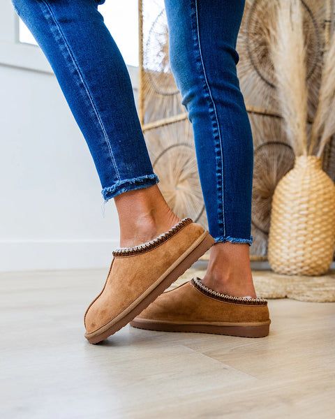 Very G Slippers in Tan
