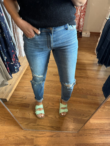 Judy Blue Mid-Rise Distressed Boyfriend Jeans