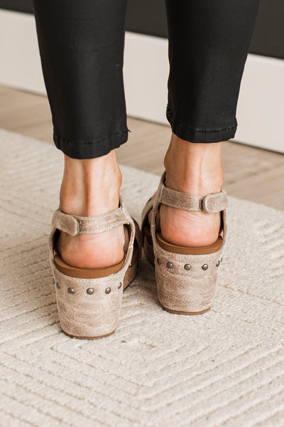 Very G Isabella Cream Wedges