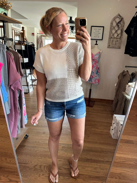 Taupe & Cream Color-Block Short Sleeve Sweater