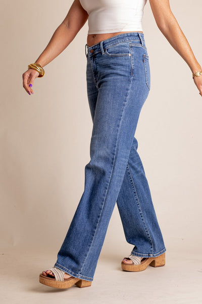 Judy Blue V-Front Vintage Wash Straight Fit