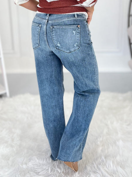 Judy Blue V-Front Baggy Jeans
