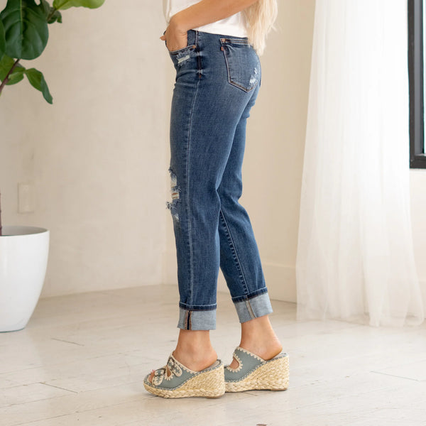 Judy Blue Distressed Boyfriend Jeans