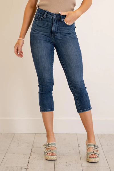 Judy Blue Tummy Control Capris