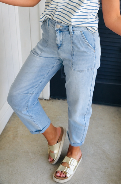 High-Rise Barrel Relaxed Patch Pocket Jeans