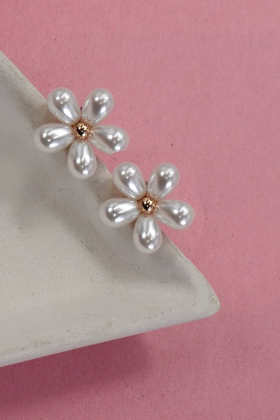 Gold Pearl Daisy Flower Stud Earrings