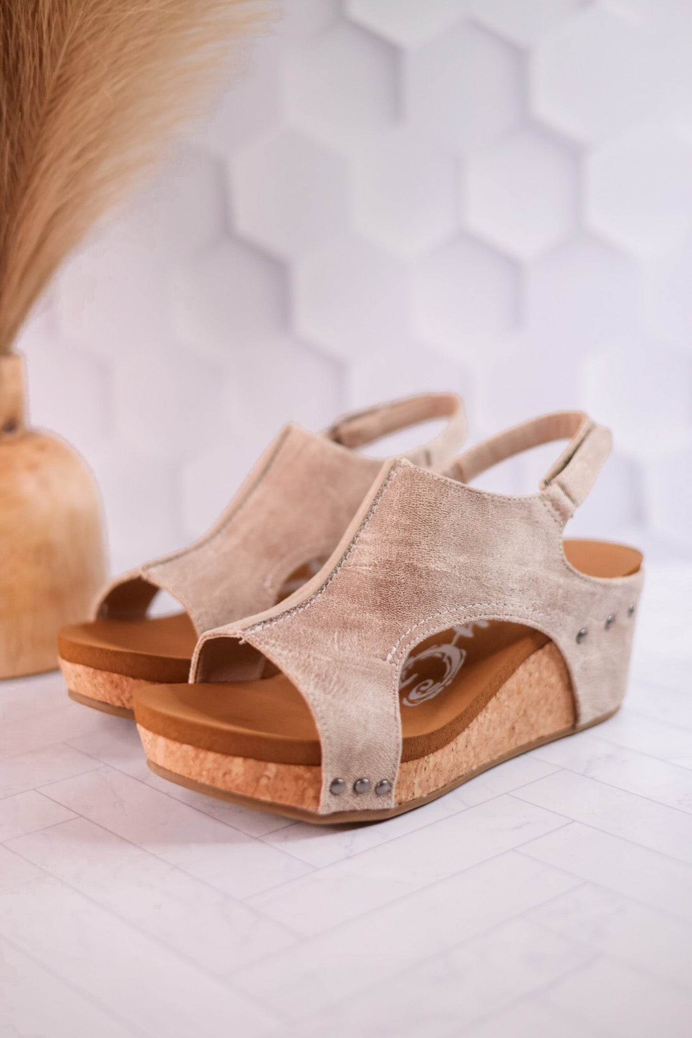 Very G Isabella Cream Wedges