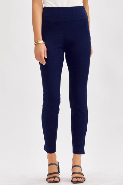 Magic Pull-On Skinnies in Navy